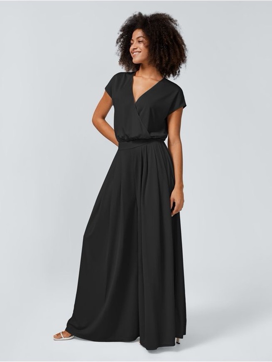 HALARA Dresses & Skirts - HALARA Black Cap Sleeve Jumpsuit NWT Chic Trendy Classic Sexy